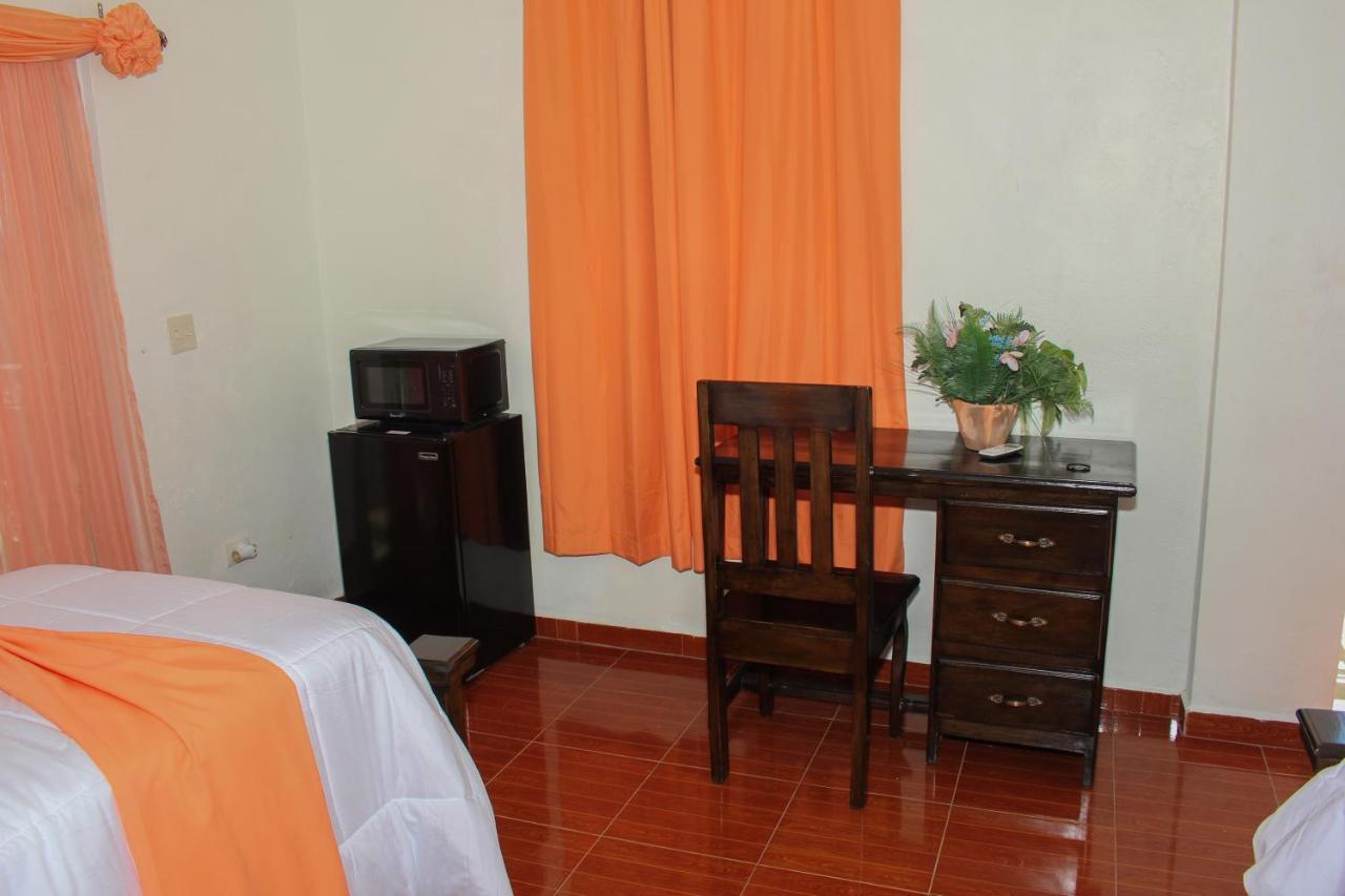 Three Kings Hotel Vertieres Екстериор снимка