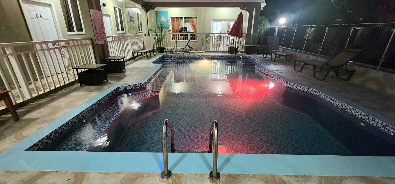 Three Kings Hotel Vertieres Екстериор снимка